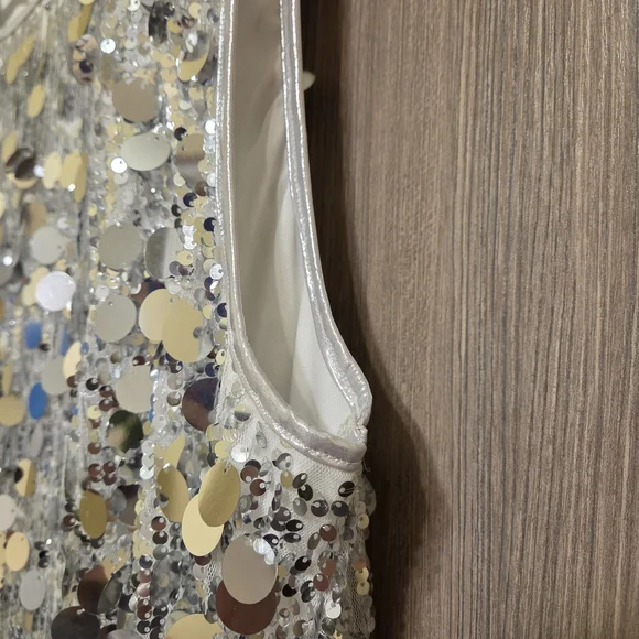 Silver Sequin Sleeveless Dress - Picture 5 of 7